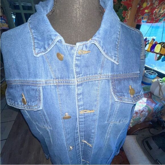 New women’s classic 5 button 4 pockets denim jean jacket in a duster sz L - Picture 3 of 14